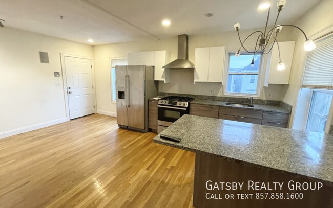 Photo - 128 Hillside St Unit 2R