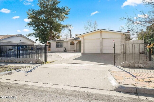 Photo - 10182 Bon Aire Dr