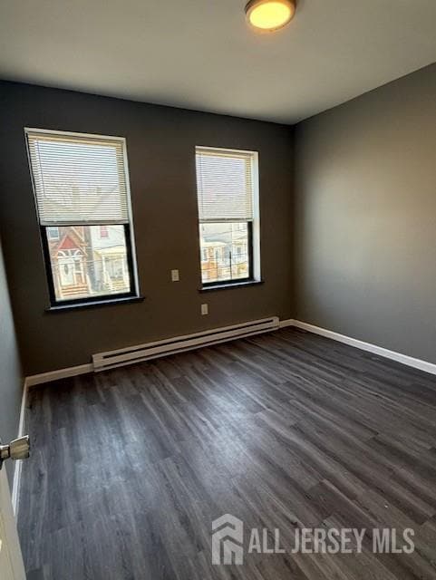 Photo - 439 Barclay St