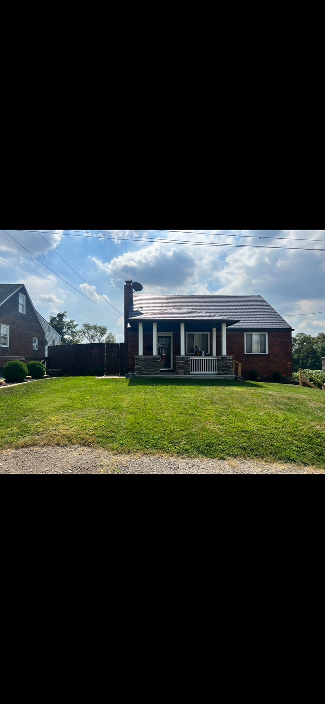Building Photo - 500 Overhill Dr Rental