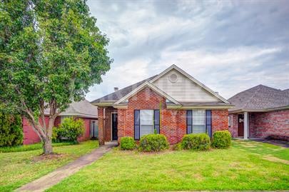 Building Photo - 8736 Hallwood Dr