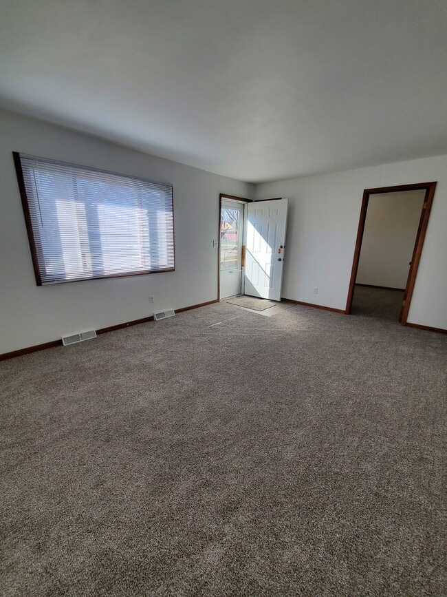 Photo - 5507 42nd Ave