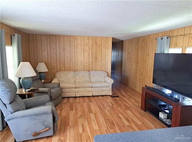 20 Cory Dr