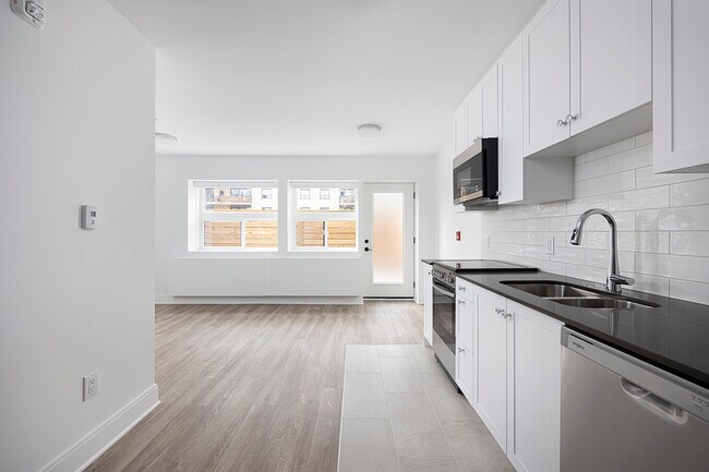 Photo - 67 & 70 Parkwoods Village Dr