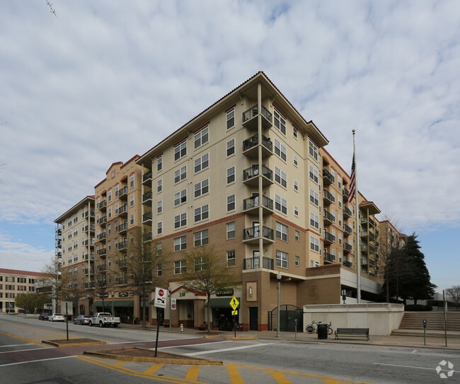 Primary Photo - Decatur Renaissance Apartments