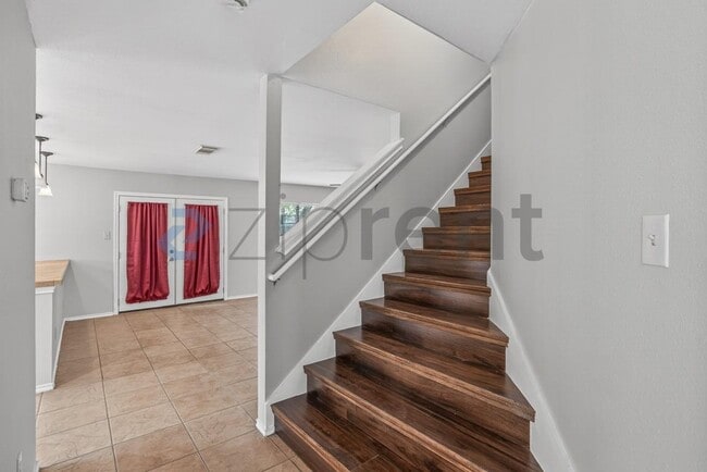 Photo - Unit