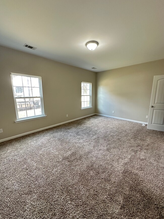 6 Quiet Pine Ct
