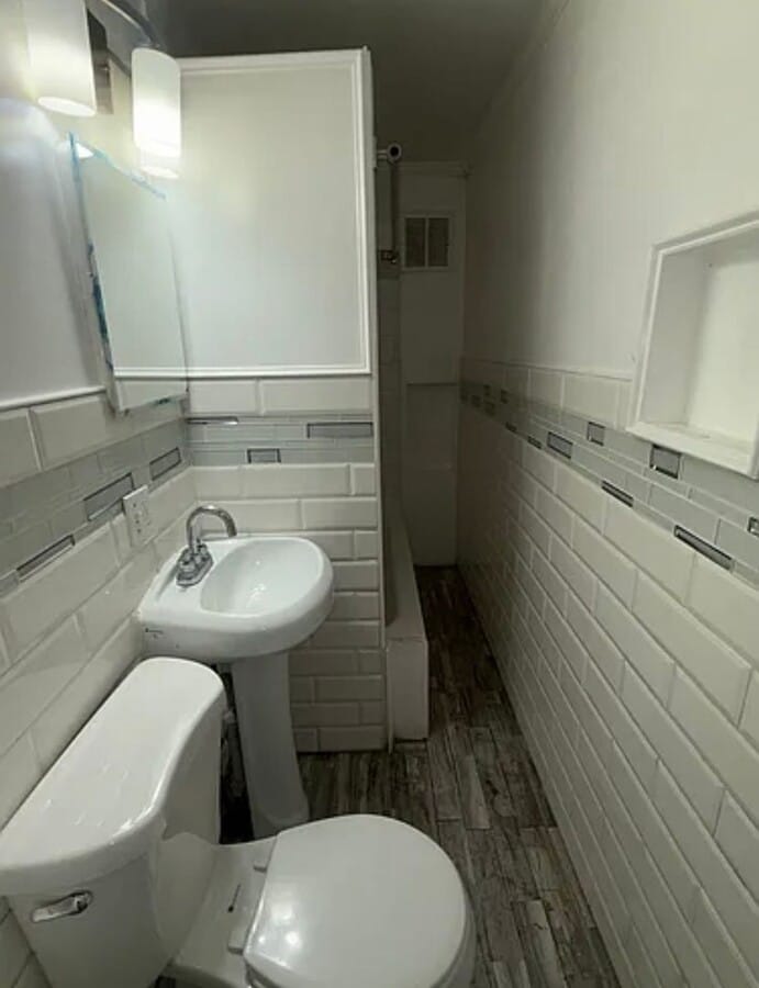 Photo - 438-440 Norwich Avenue Unit 438