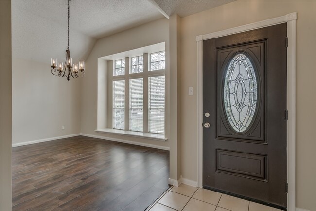 Photo - 2460 Pebblebrook Cir