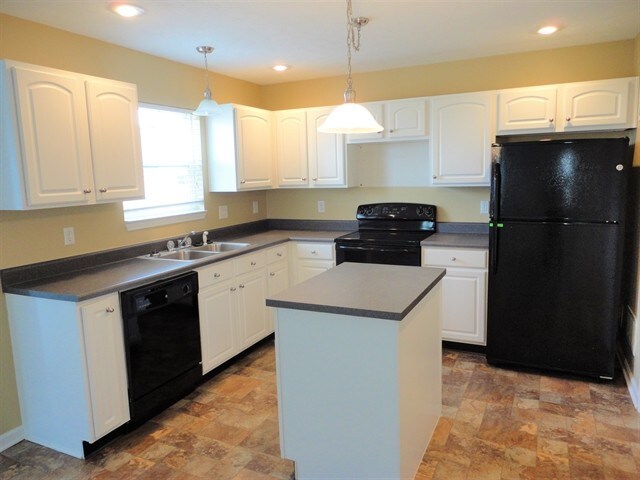 Photo - 1362 Blue Ridge Ln