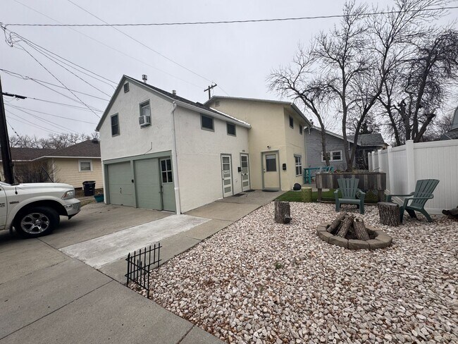 Photo - 1513 1st St W Unidad 2