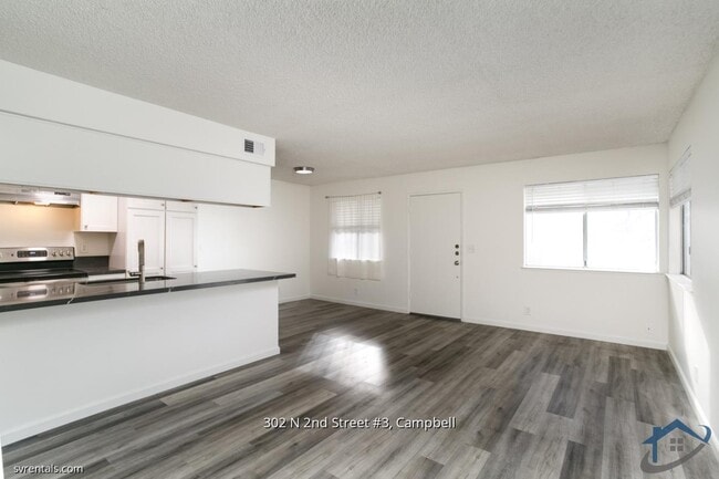 Photo - 302 N 2nd St