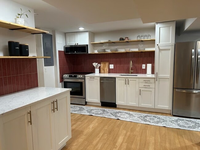 Photo - 632 NE Russell St Unit #2