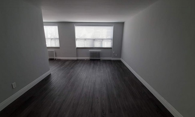 Photo - 5 Benlamond Avenue