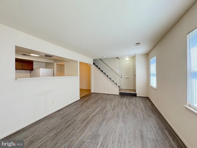 8632 Walutes Cir Unit B