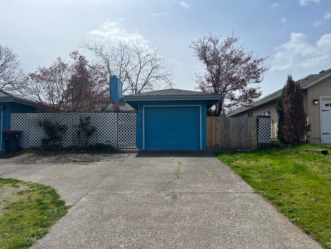 Photo - 917 N Rose St