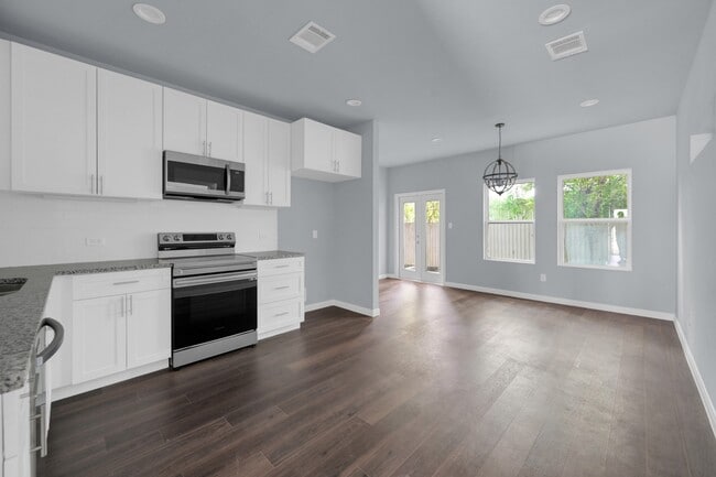 Photo - 18821 Luminescent Ln