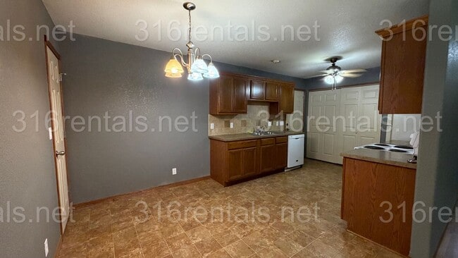 Photo - 421 15th Ave