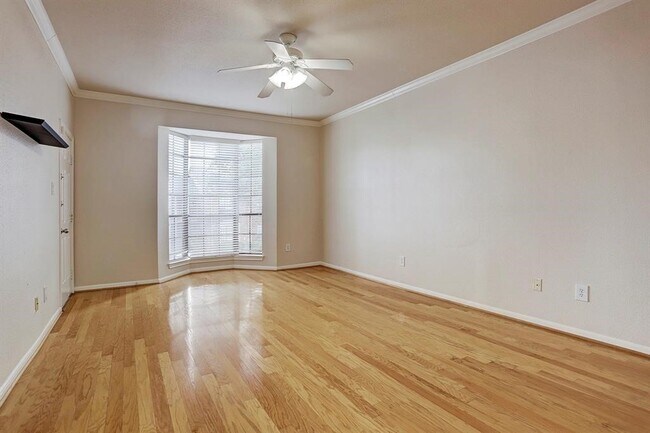 Photo - 2255 Braeswood Park Dr Unit 164