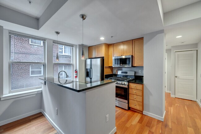 Photo - 2535 13th St NW Unidad 104