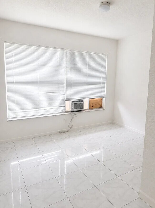 Photo - 3607 141st Ave N Unidad A