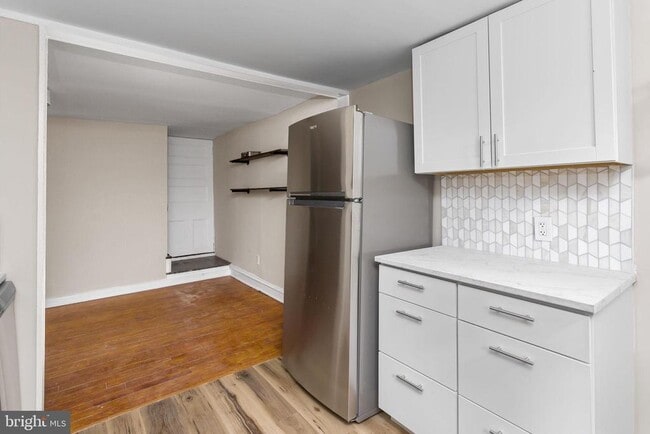 Photo - 22 Thompson St