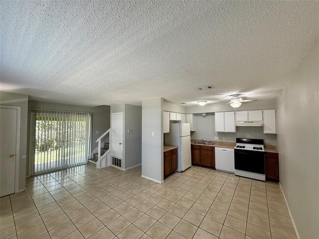 Photo - 1203 Southport Dr