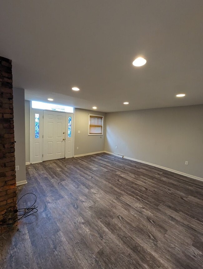 Building Photo - 138 S 24th St Unit 3