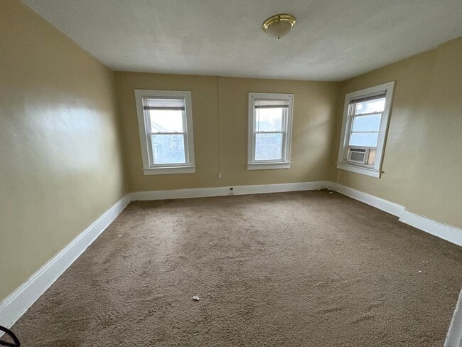 Photo - 247-249 North Harris Avenue Unidad 247