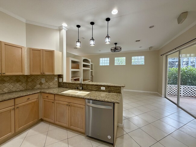 Photo - 1649 Ballantrae Blvd N