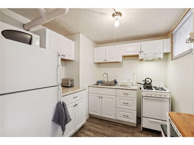 Photo - 1770 Humboldt Ave S Unit Garden Level