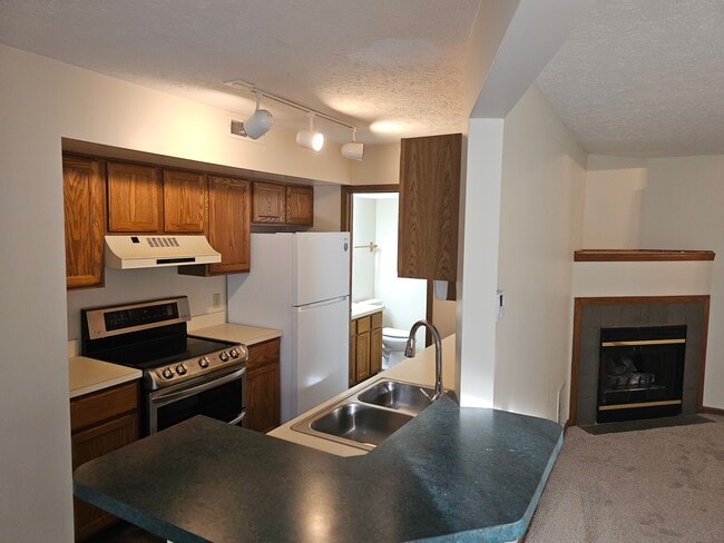 Photo - 3676 Harris Ave NW