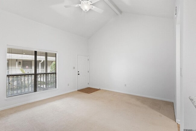 Photo - 5243 Butter Creek Ln Unidad H07