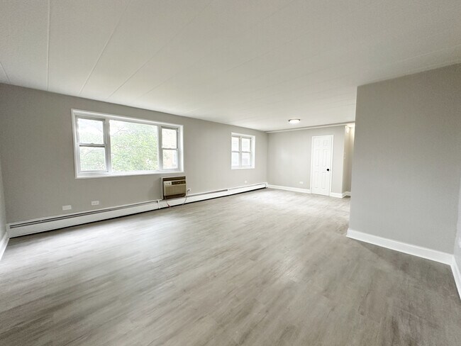 Photo - 2035 W Granville Ave Unidad C414