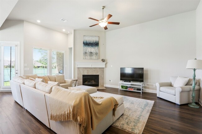 Photo - 50 Wyatt Oaks Dr