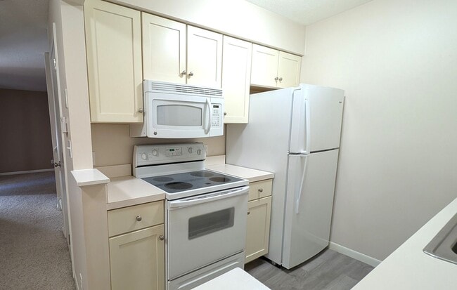 Photo - 17554 Parkwood Dr
