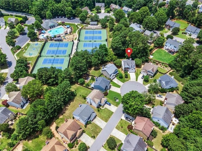 Photo - 490 Chippenham Ct