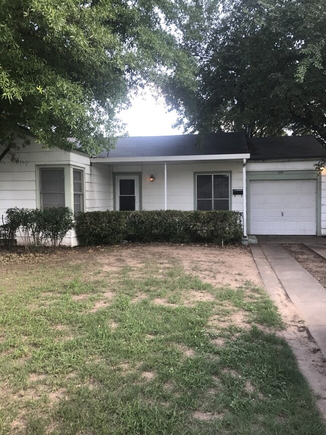 Photo - Cute 2 bedroom home!