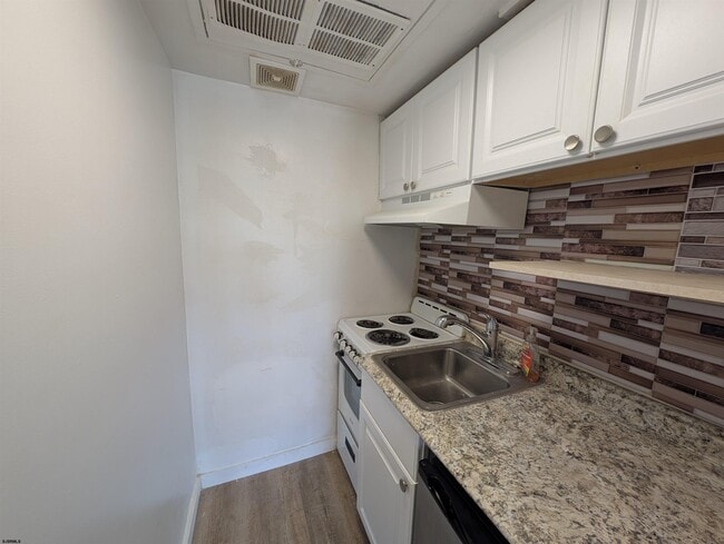 Photo - 3501 Pacific Ave Unit 53