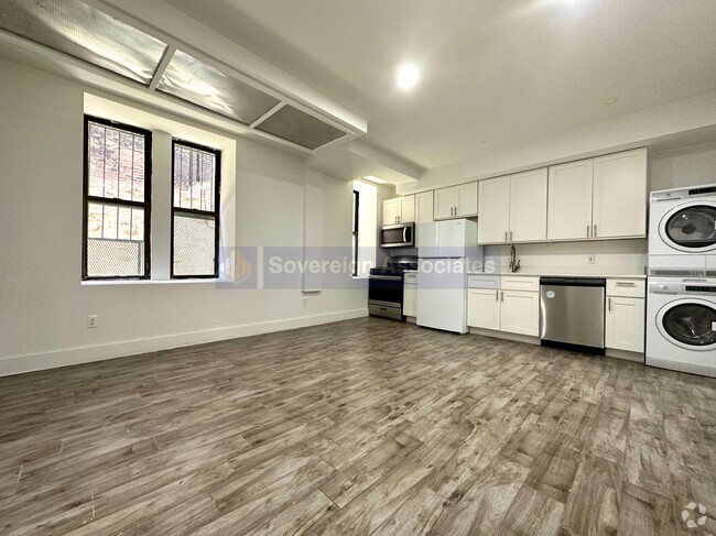 Building Photo - 1469 St Nicholas Ave Unit 2B Rental