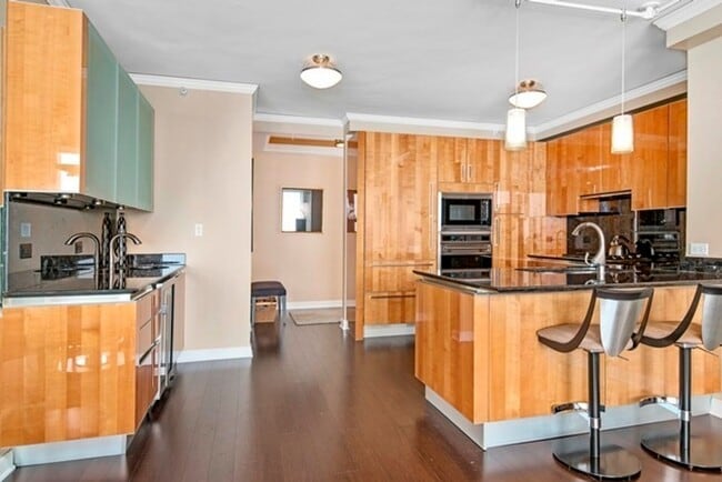 Photo - Stunning 3b3b Condo Unit in Highly Desired Lake Shore East