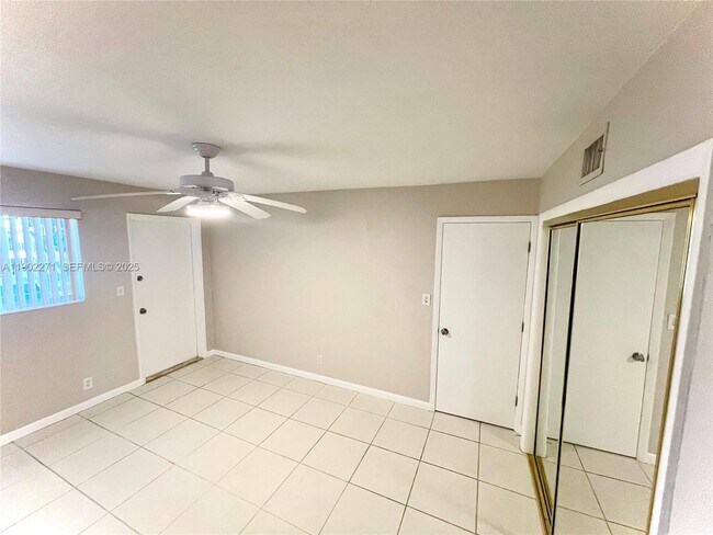 Photo - 2175 NE 56th St Unit 105