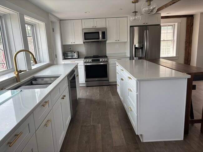 38 Central St Unit 2