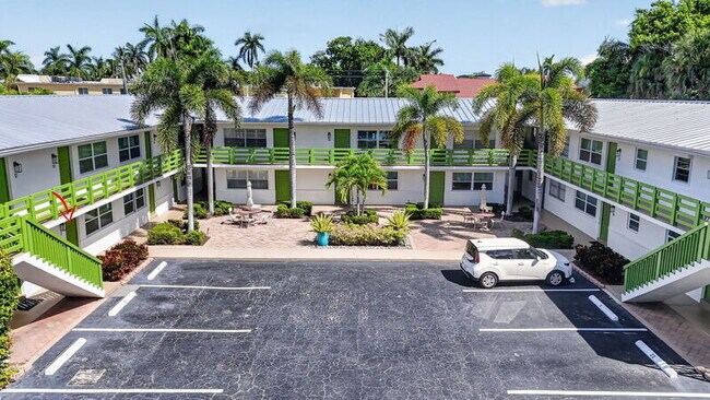 Building Photo - 975 9th Ave S Unit 2