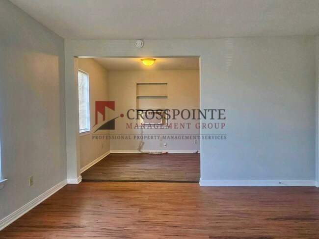 Photo - 2 bedroom, 1 bathroom duplex!