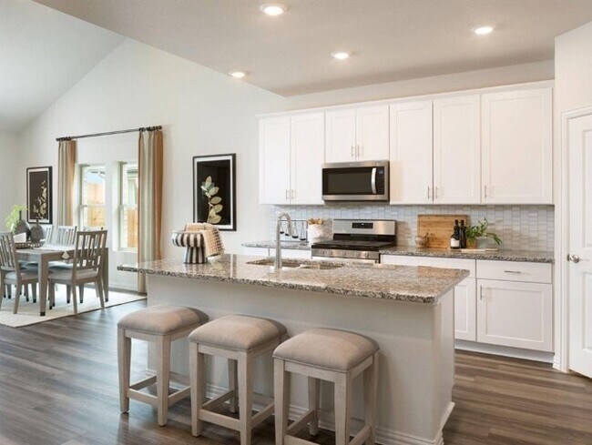 4110 Broadleaf Dr