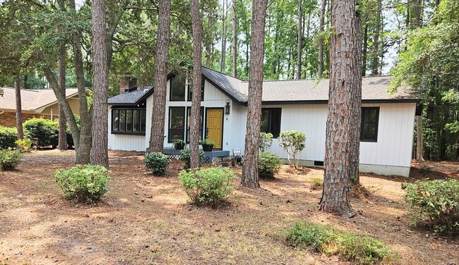 9 E Pine Ct