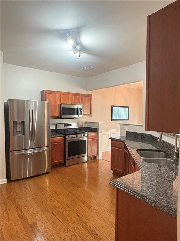 Photo - 2060 Ellison Way