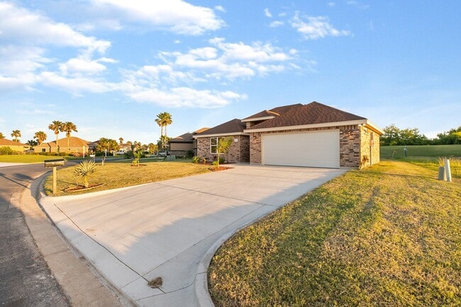 Photo - 4 Augusta Dr