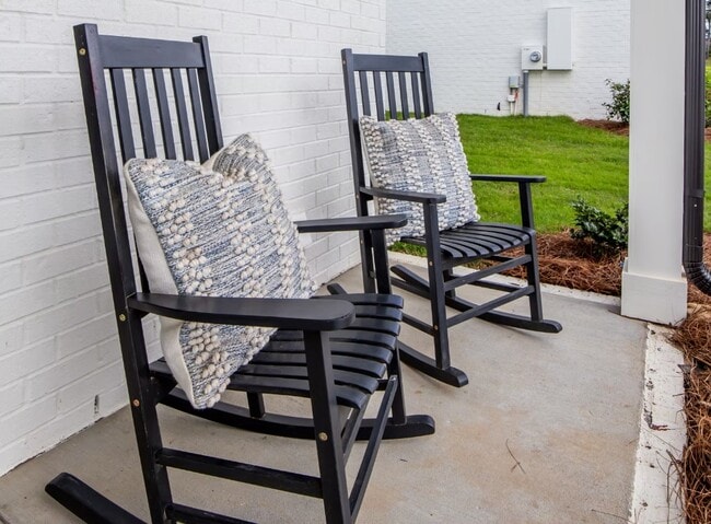 Photo - 703 Southview Dr